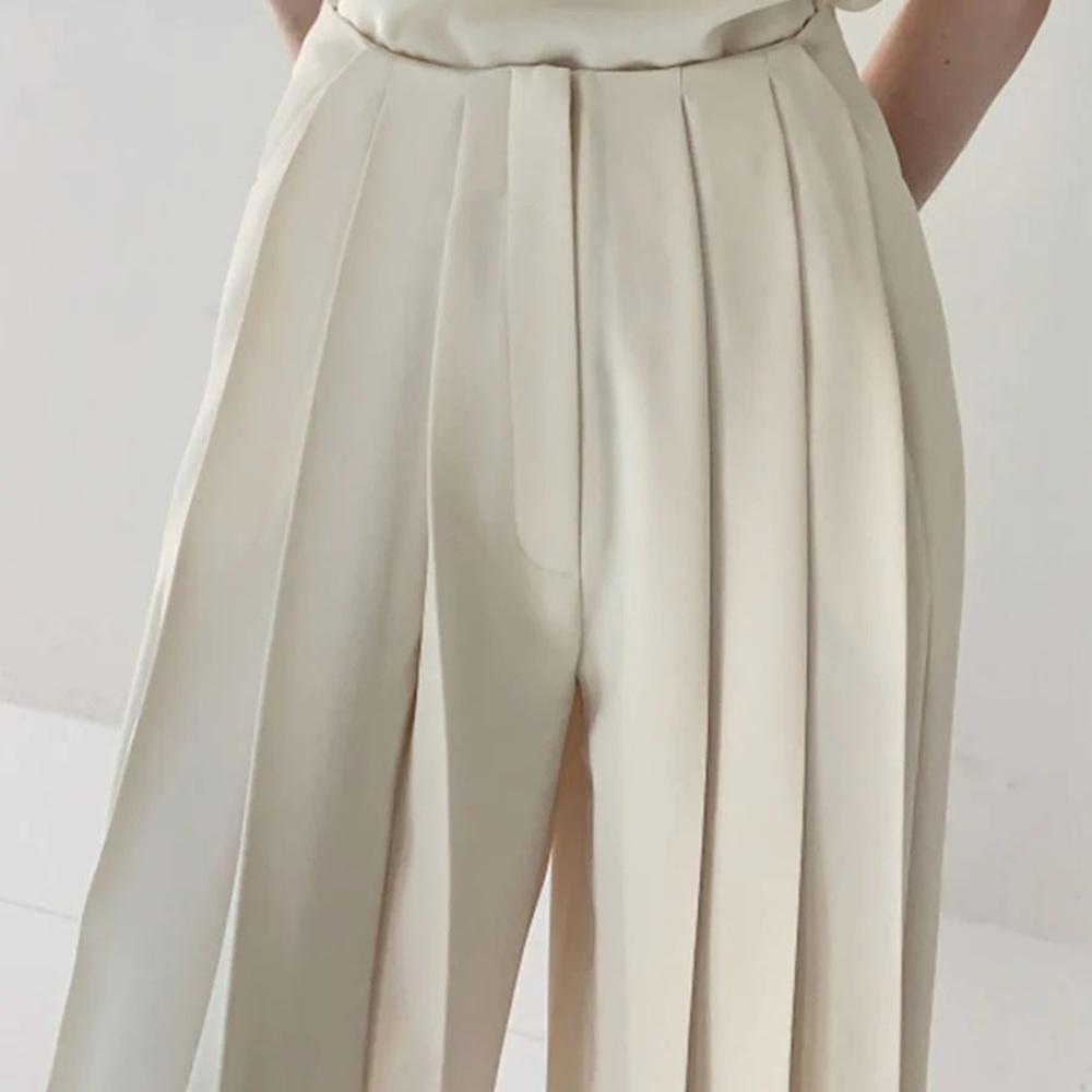 Commense Pleated High Waist Wide Leg Pants - Picture 5 of 6
